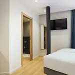 Brick 3* Барселона