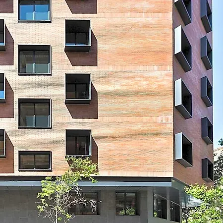 Brick 3*