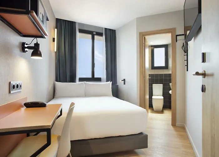 Hotel Brick 3*