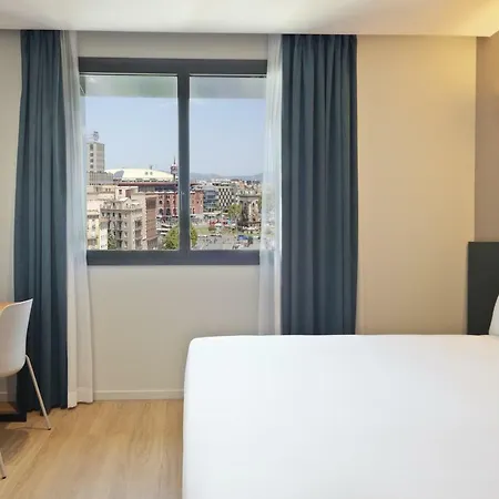 Hotell Brick 3*